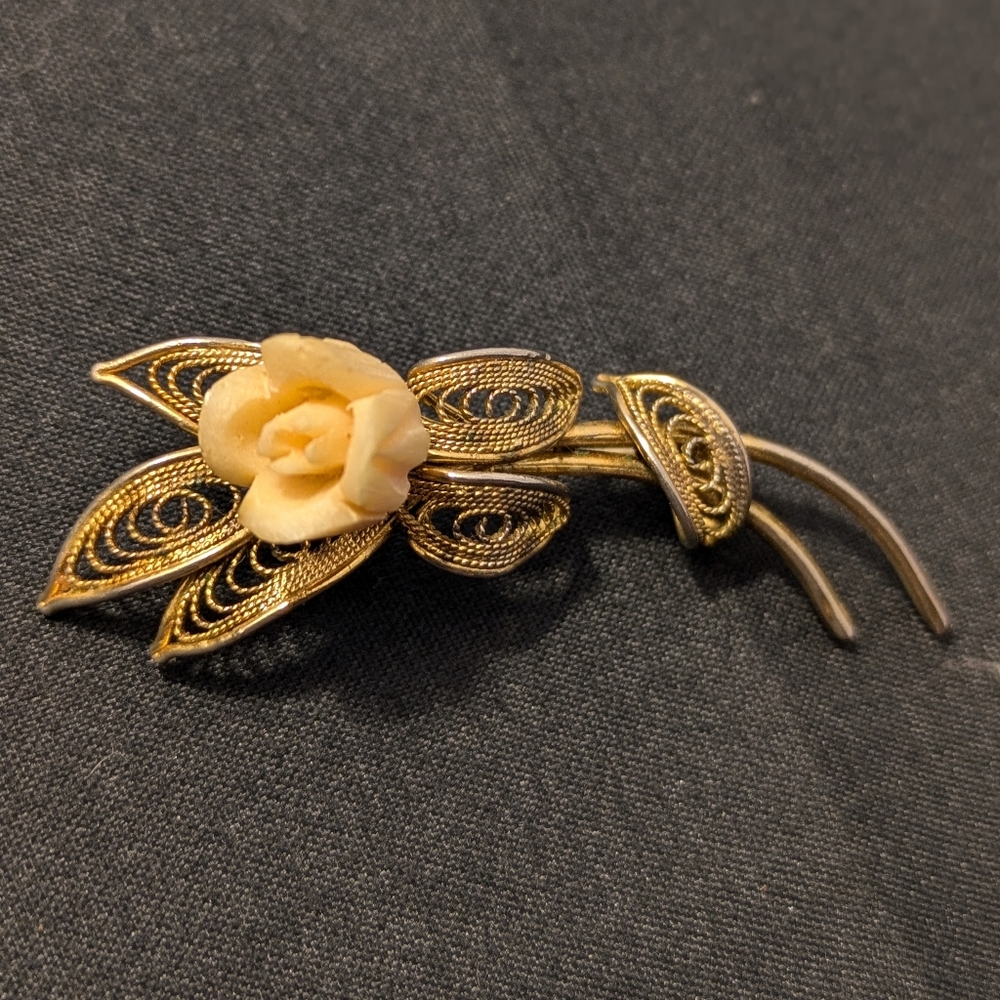 Vintage flower brooch